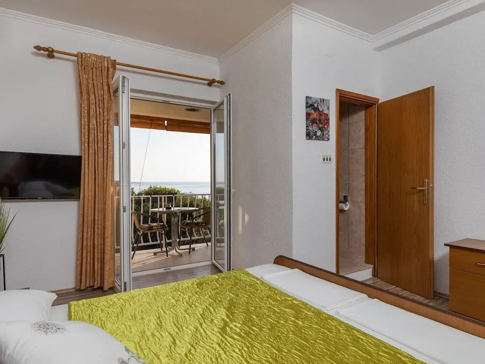 Apartments Belenum - Comfort Double Room With Balcony and Sea View
