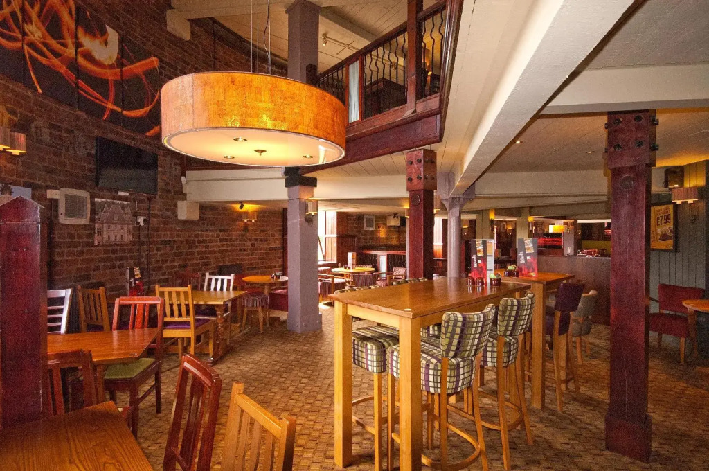 Premier Inn Falkirk Central