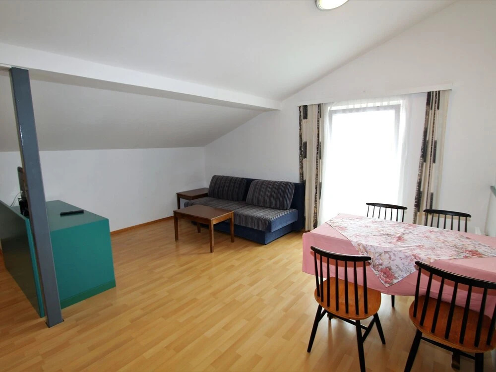 Spacious Apartment in Sankt Kanzian near Lake Klopein