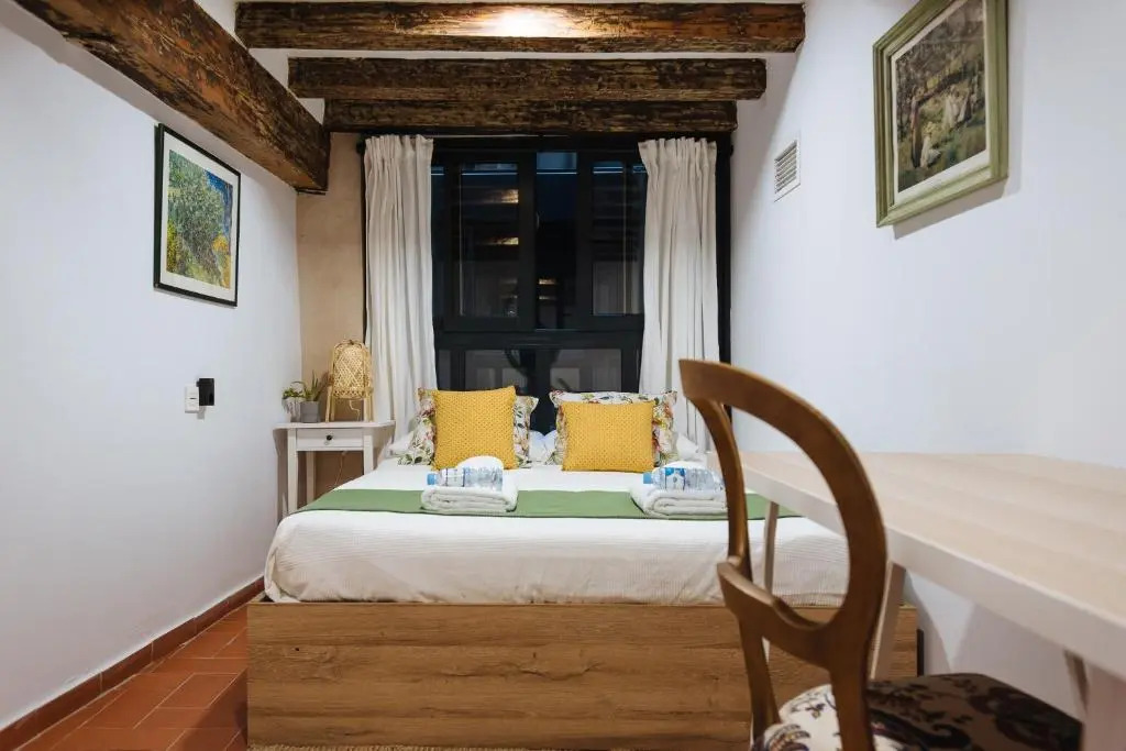 Casa Galera Historic Downtown Apartment in Seville