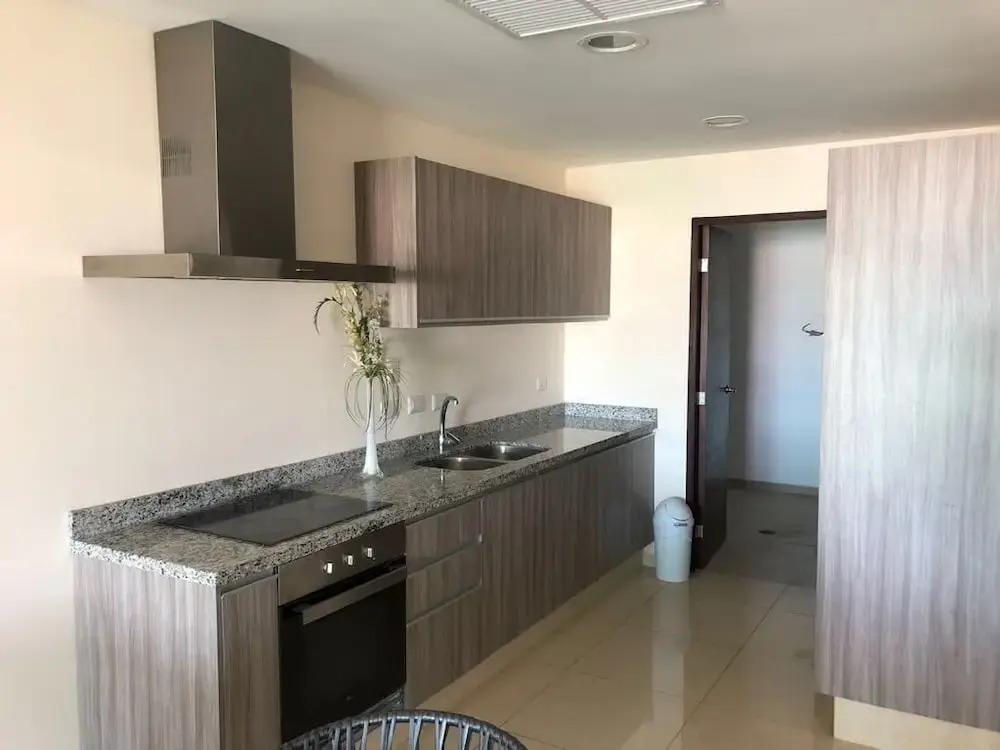 Condo Pacifica 3004