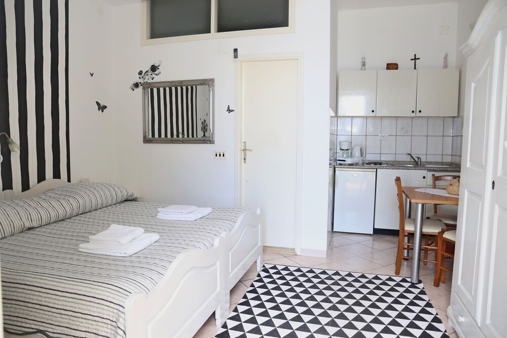 Apartments Nikolina