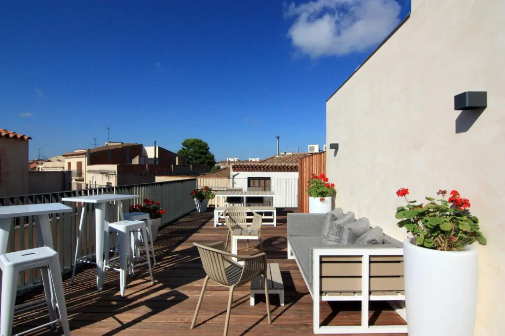 Hotel Raval de la Mar