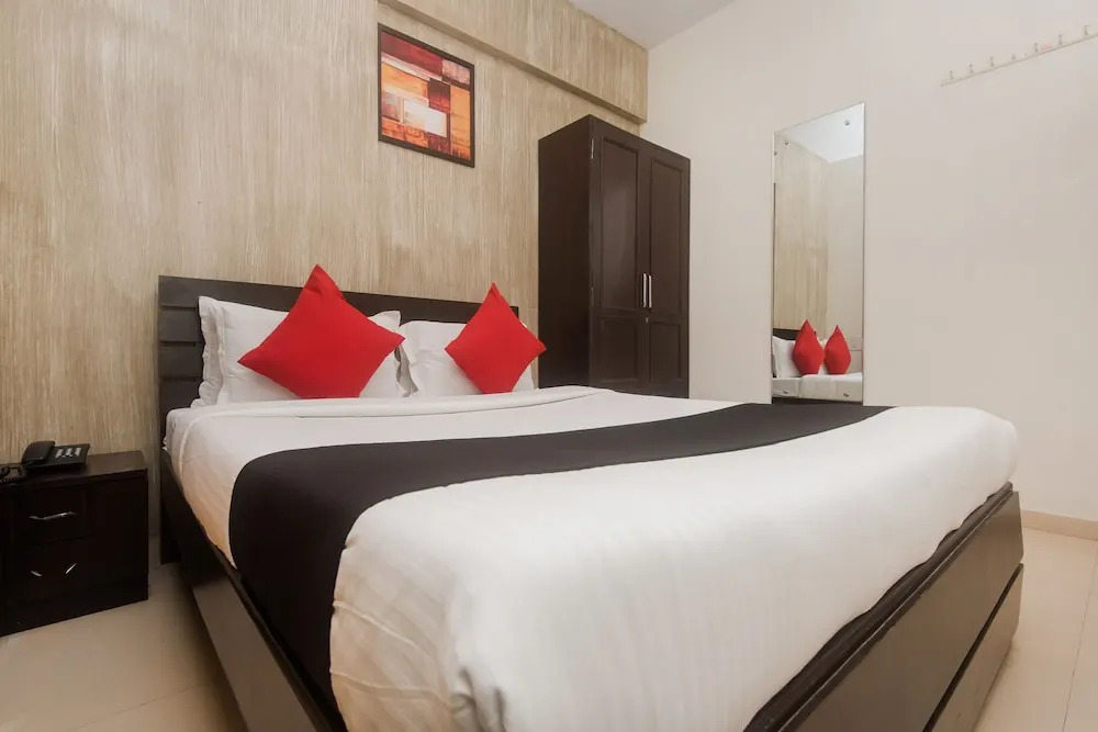 Capital O 23097 Iris Suites