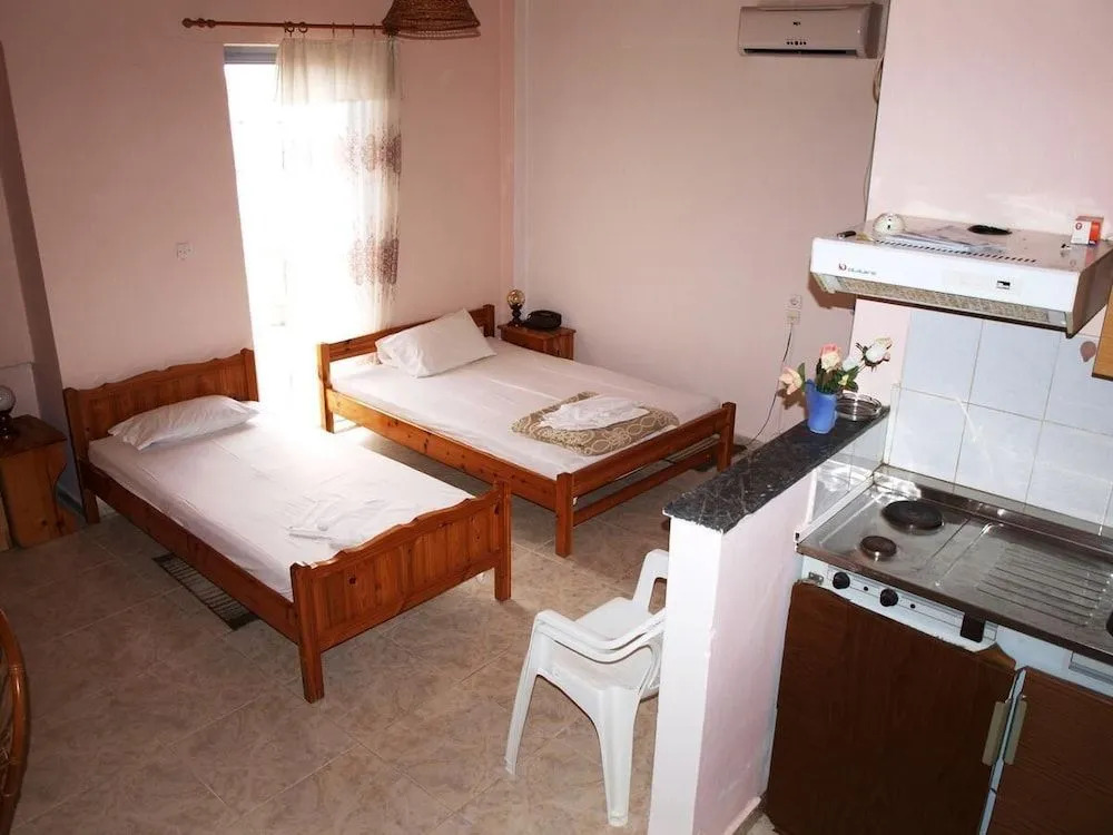 Hotel Pyrgos