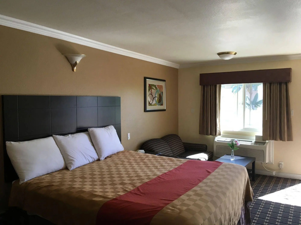 Hacienda Inn