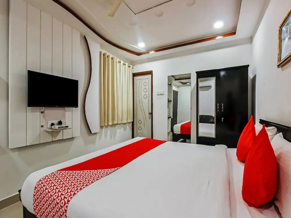 OYO 13062 Kamala Residency-Inn