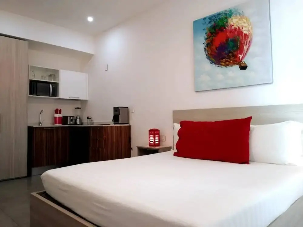 Studio close to 5th Av, with Amazing Roof Pool View, Gym, Spa and more
