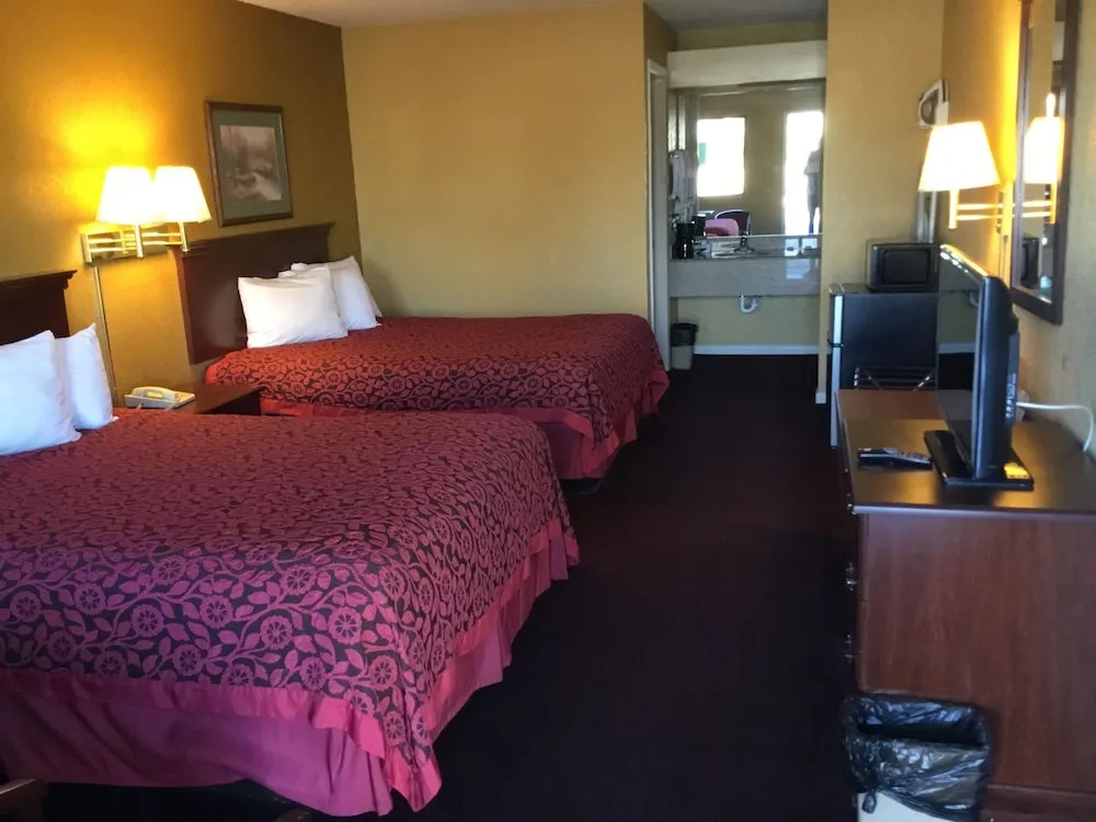 Travel Inn North Little Rock