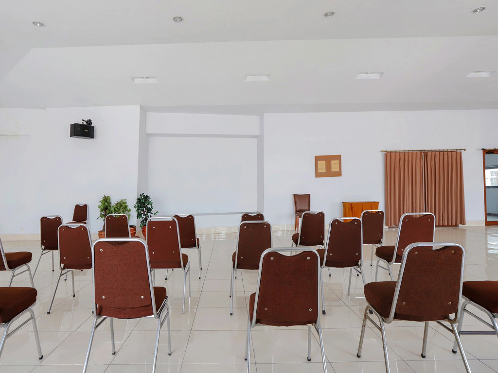 OYO 919 Hotel Kalisma Syariah Near RS Pelni