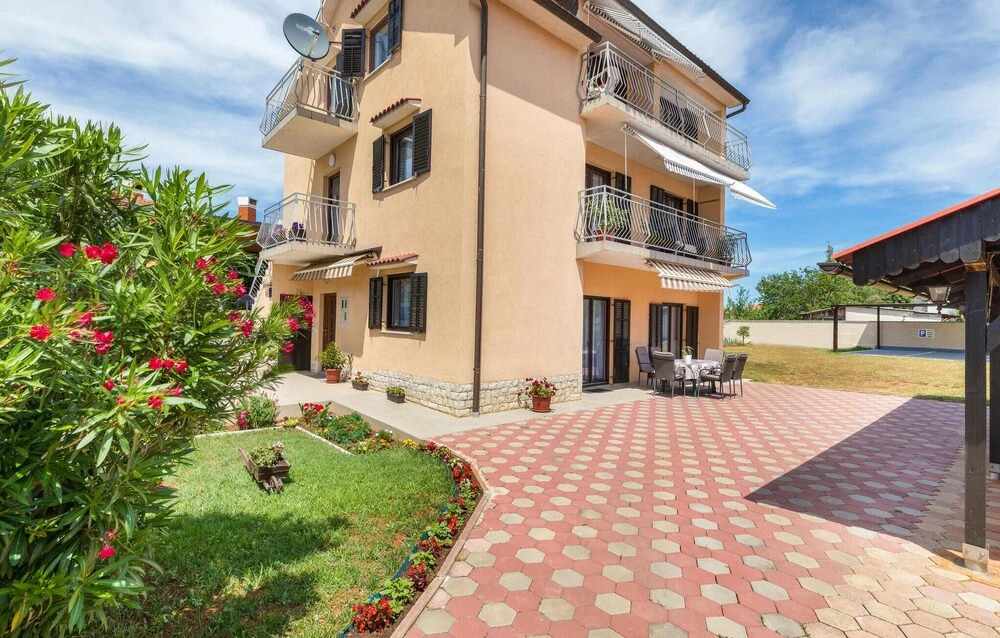 Amazing Apartment in Fazana With Wifi and 3 Bedrooms