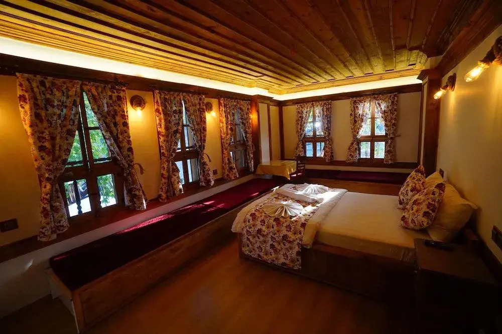 Yeni Konak Hotel