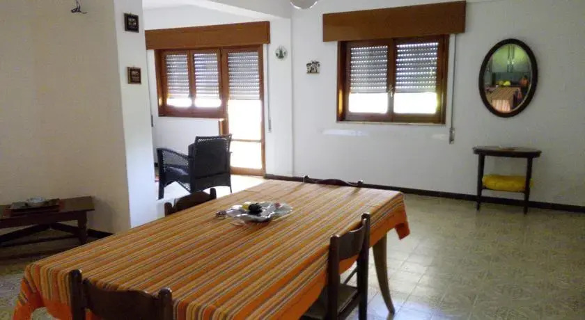 Villa Maricla Down