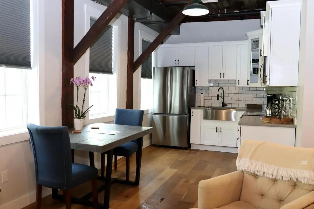 Old Mill Inn