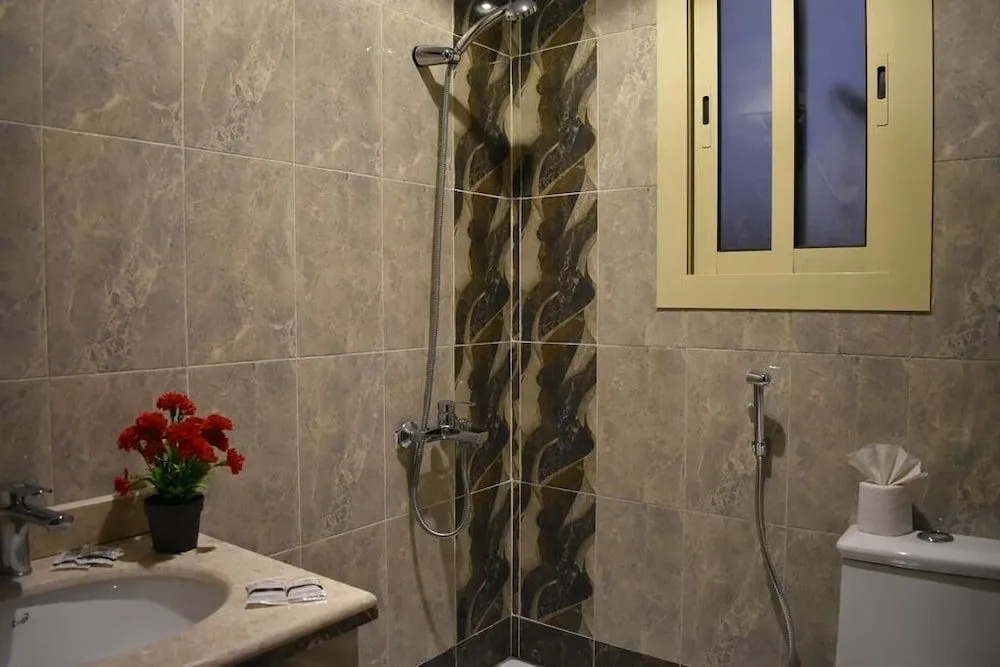 Snood Alnoor Hotel
