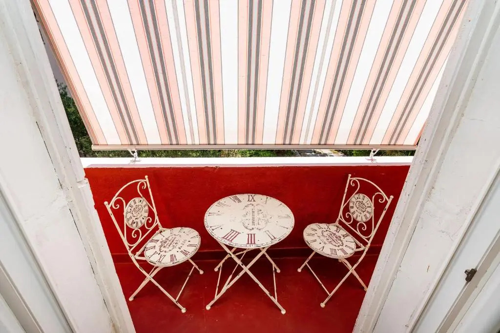Near old town apartment with free parking and air condition in each room
