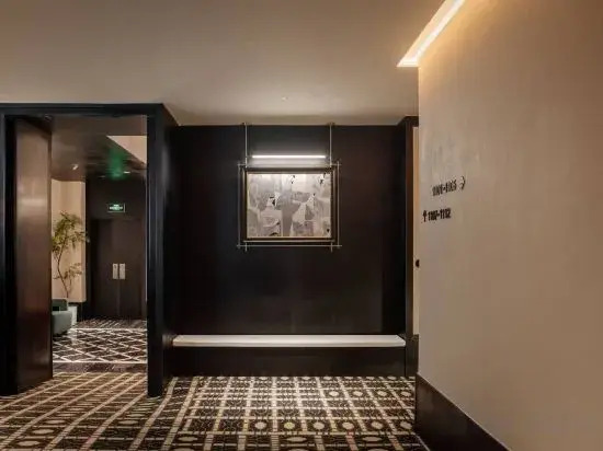 Chanel Hotel