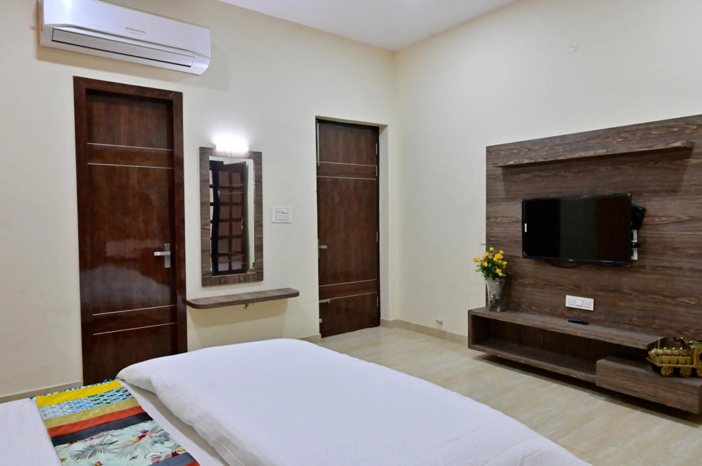 Ideal Home stay