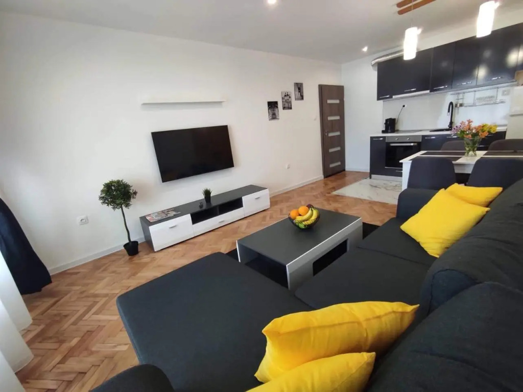 Diana Residence