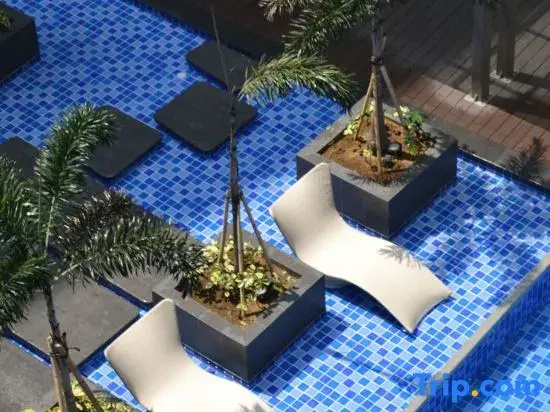 Near MOA beside Okada Pet Friendly 1BR 3 pax  WIFI 8T