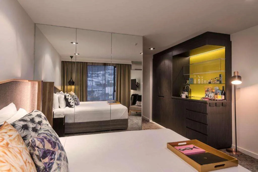 Museum Apartment Hotel, Independent Collection by EVT