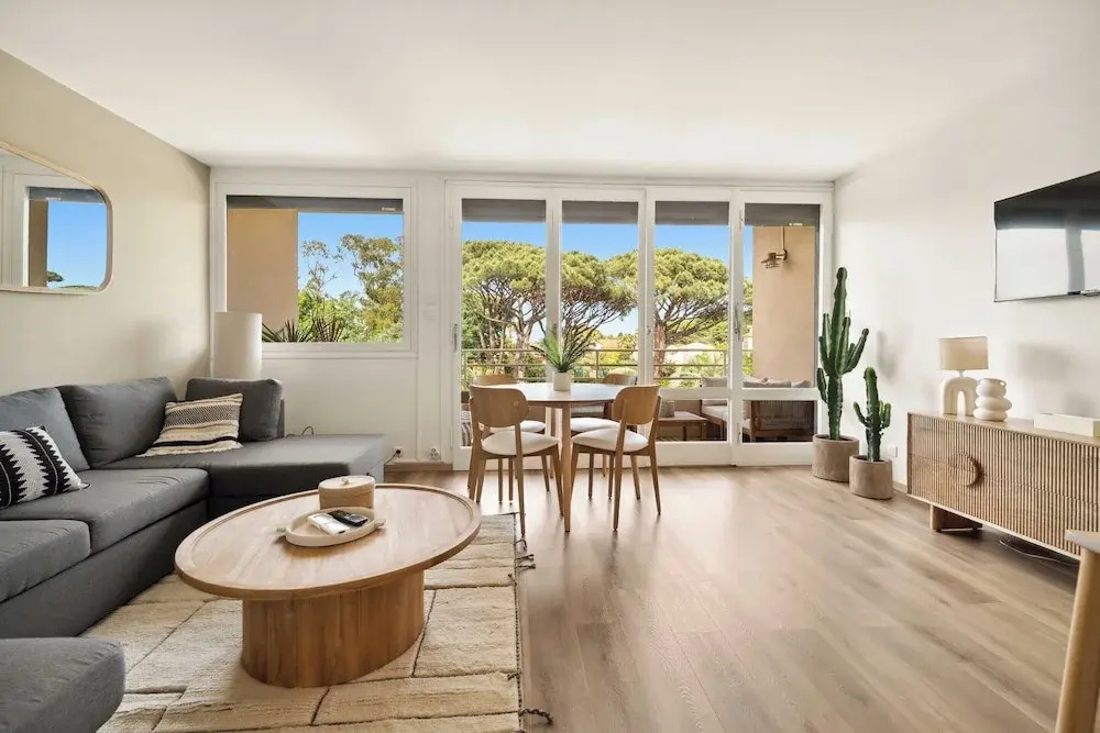 Modern Apartment sea View -2br-4p- Saint-tropez