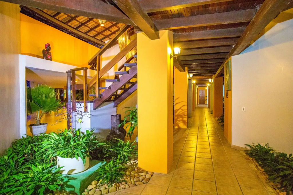 Happy Hotel Girassol