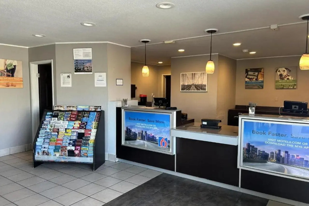 Motel 6-Stanton, CA- Anaheim West