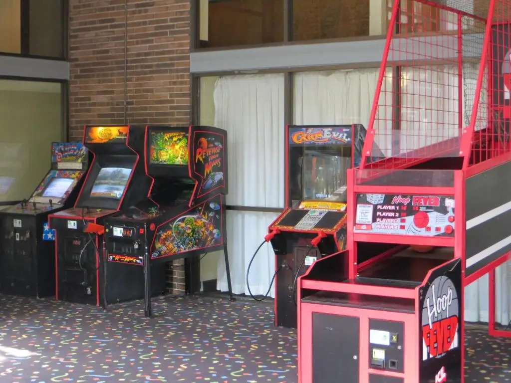 Clarion Hotel & Conference Center Lansing West
