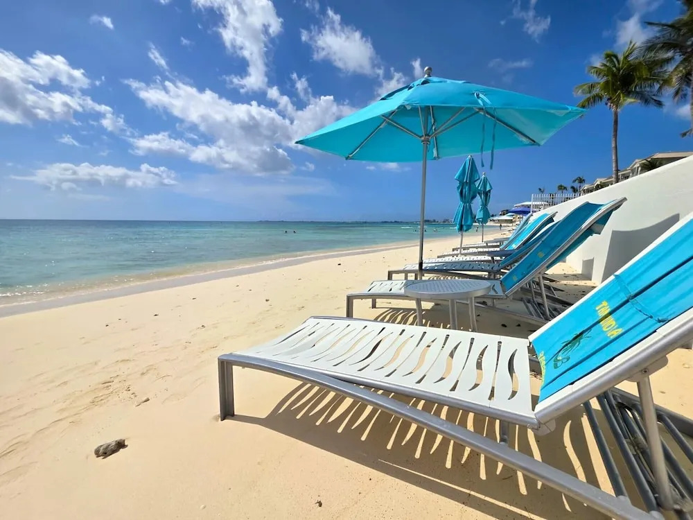 Cayman Luxury Rentals at Tamarind Bay