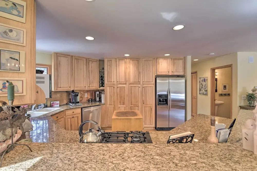 Spacious Angel Fire Cabin < 4 Miles to Resort!