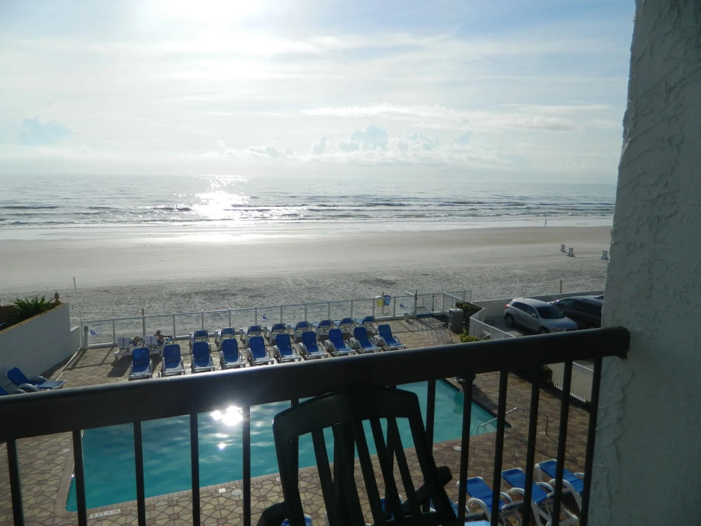 Tropical Winds Resort Hotel