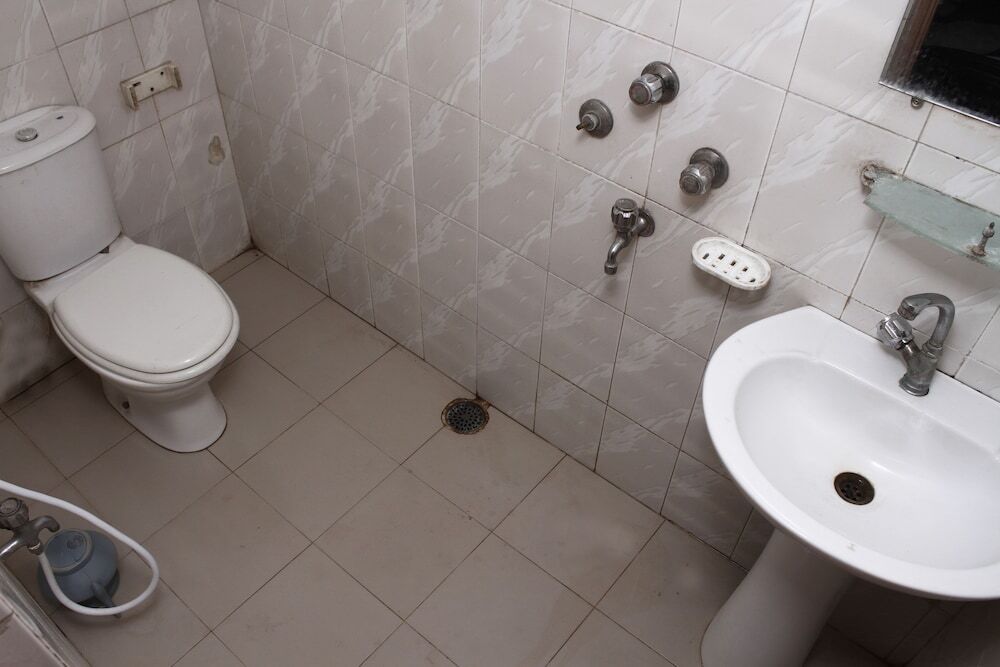 Beach Holiday Guest House Кокс-Базар