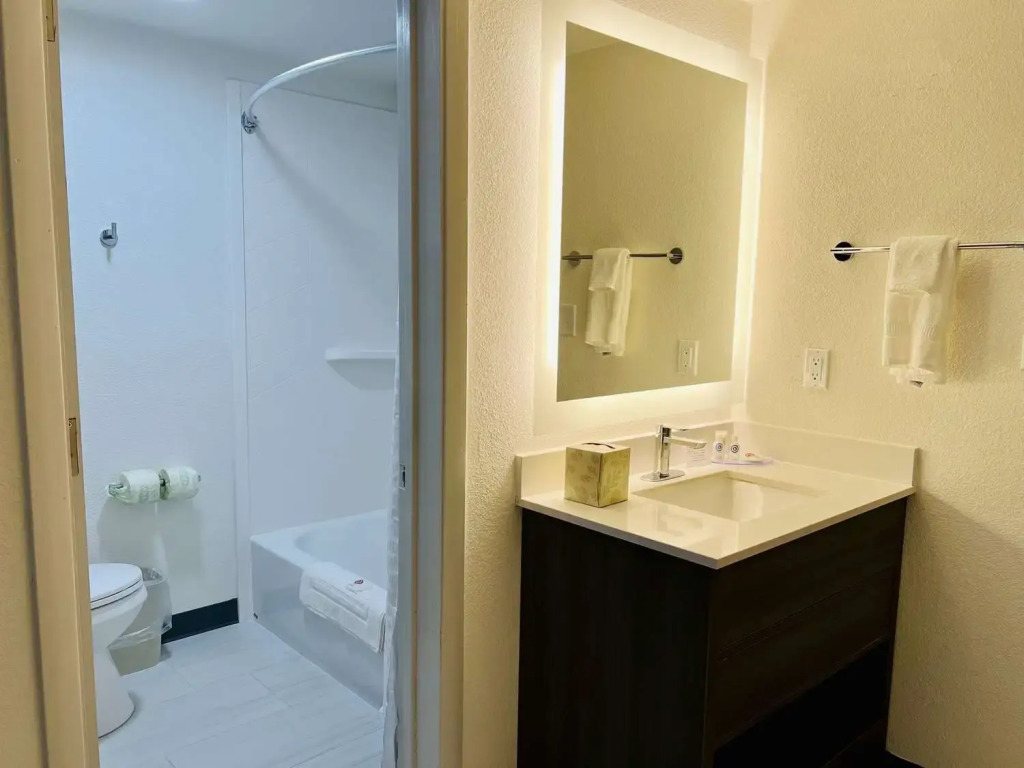Comfort Inn & Suites Beaver Dam
