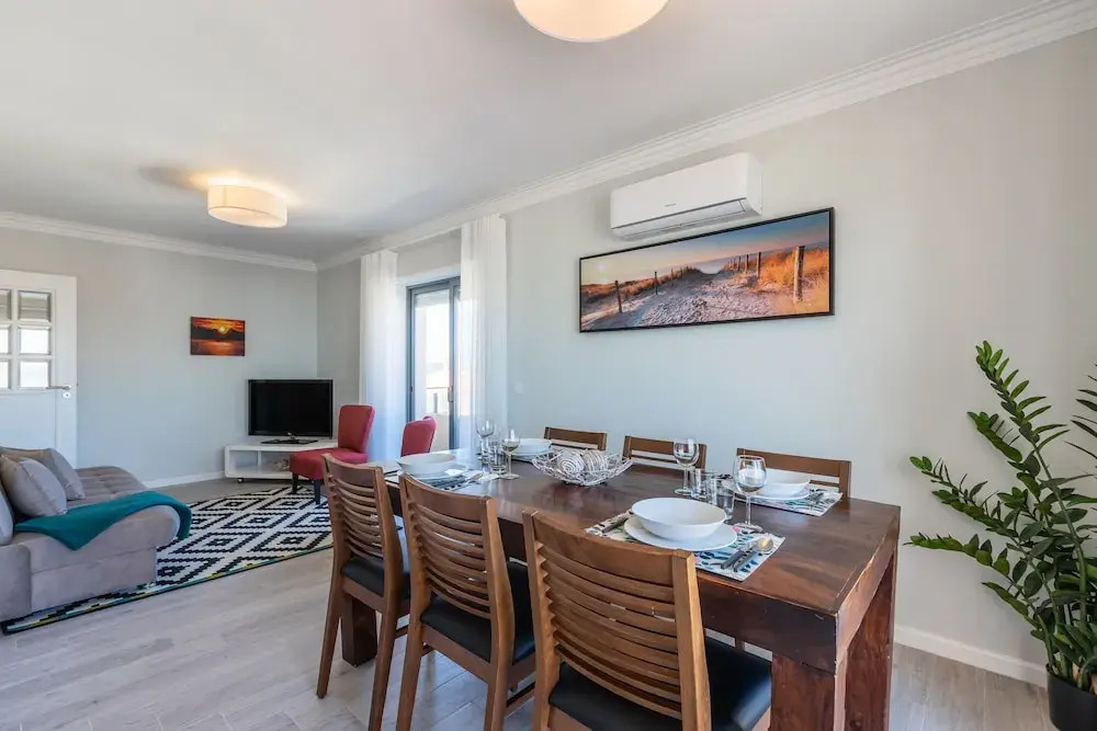 Vista Mare Beach Apartments by Porto City Hosts