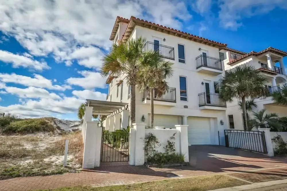 Vista Bella del Mar 5 Bedroom Holiday Home by Five Star Properties