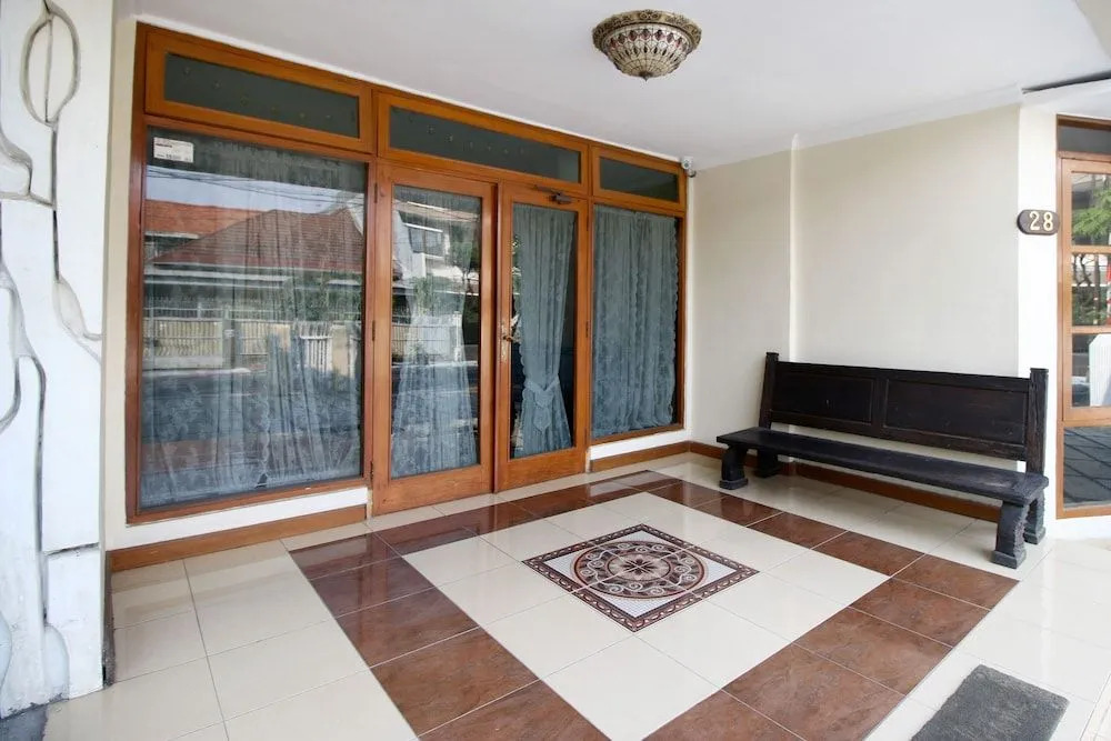 Airy Eco Syariah Senen Kramat Enam 28 Jakarta