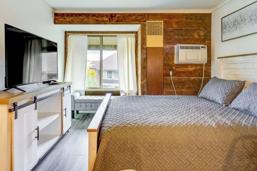 Ultimate Park City Studio w/ Pool & Hot Tub!