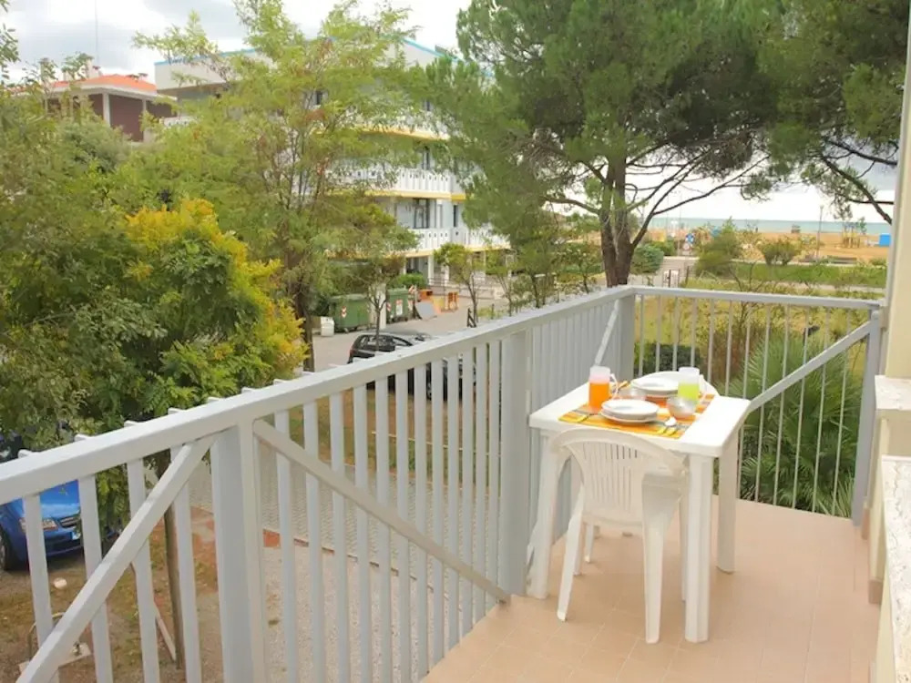 Two- Bedroom Flat With sea View in Bibione