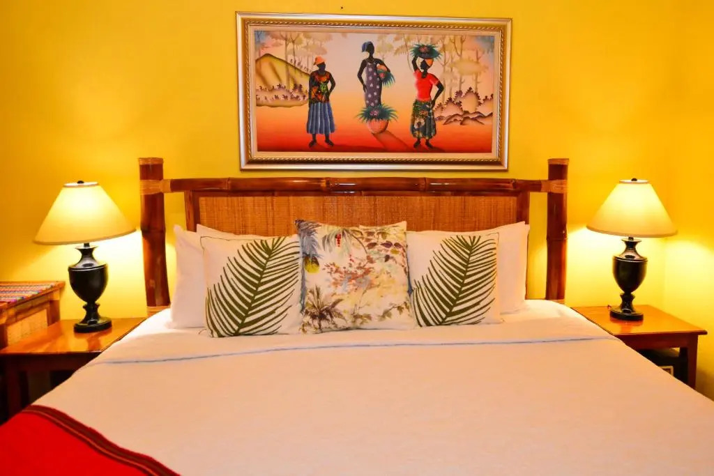 Coconut Row Boutique Hotel
