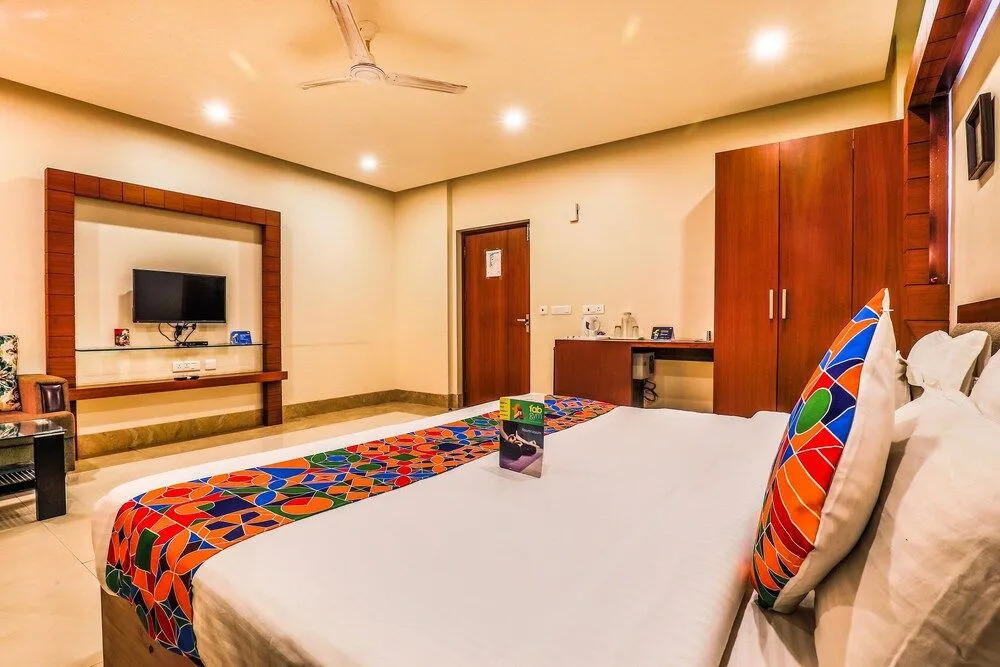 FabHotel Zineb