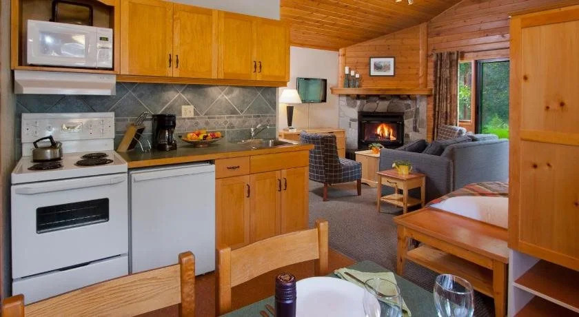 Bear Hill Lodge