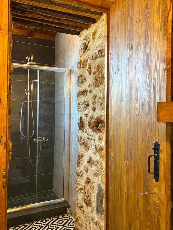 Traditional Stone House in Chandrinos