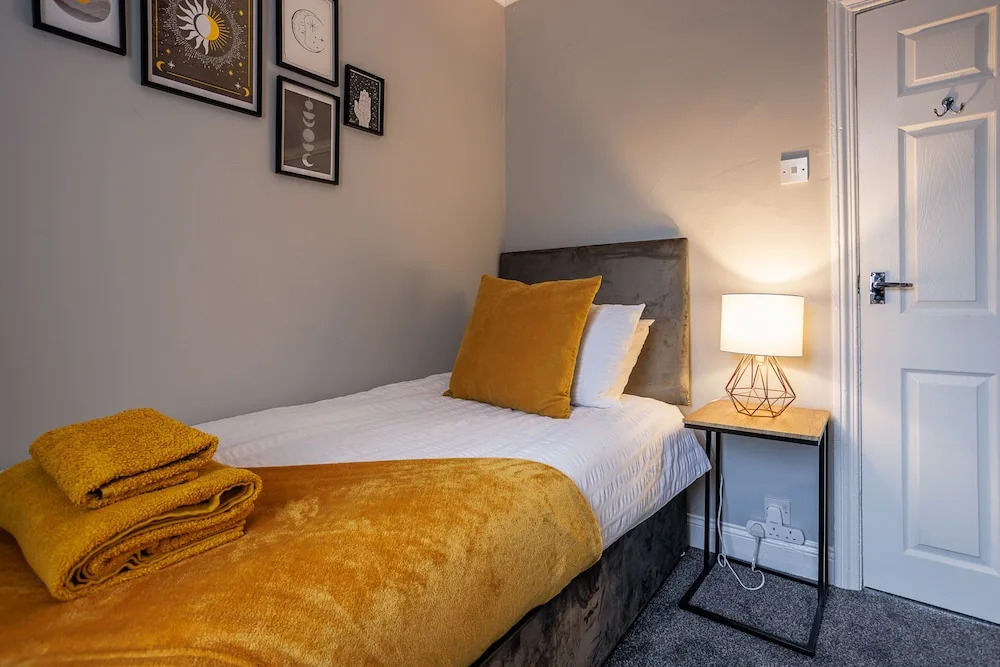 Bedlington - House - Sleeps 3 - Parking - Garden