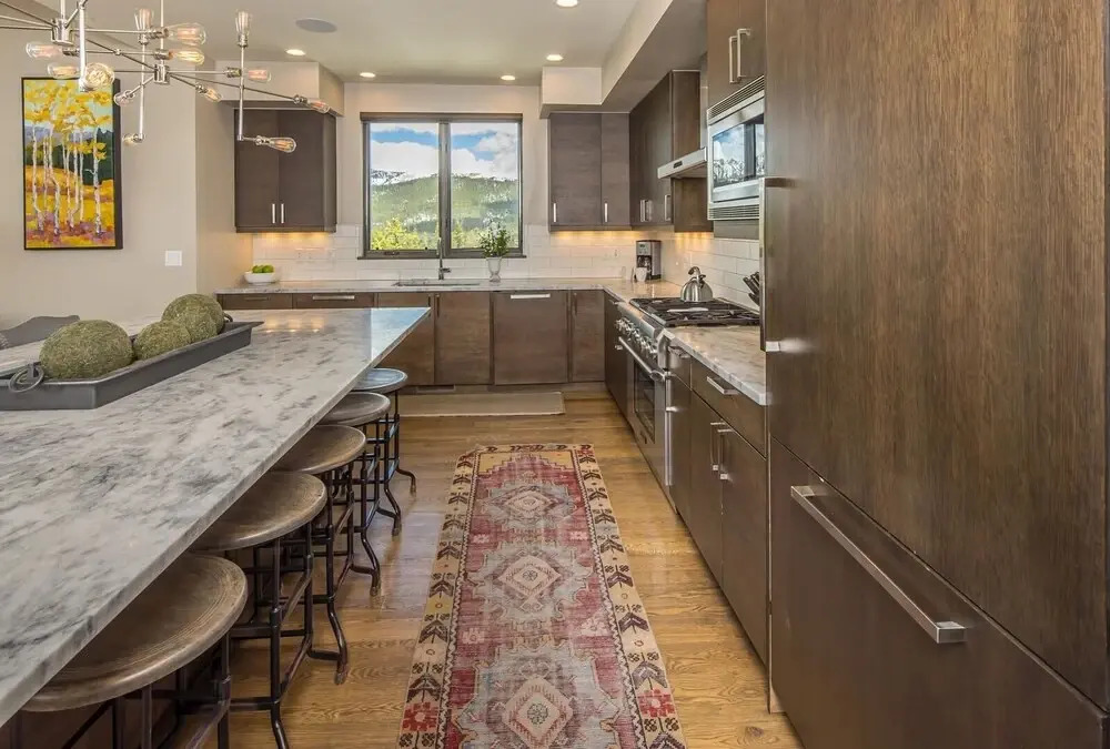18 Alpine Bend 6 Bedroom Home by Moonlight Basin Lodging