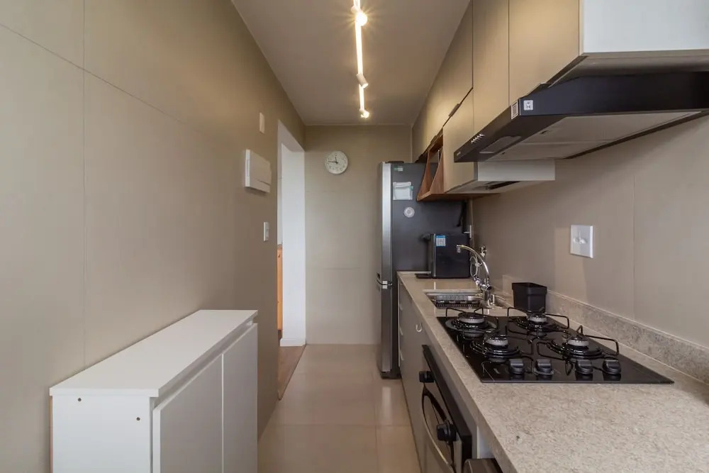 Your Complete Retreat in Barra da Tijuca Av702