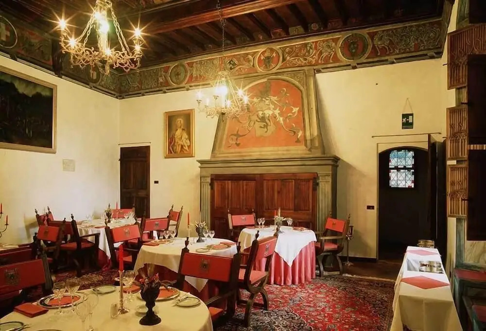 Castello Di Pavone