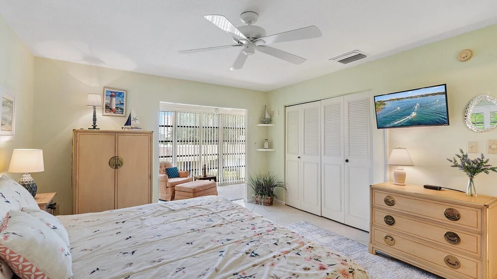 Serenity On Sutton 2 Bedroom Townhouse by RedAwning