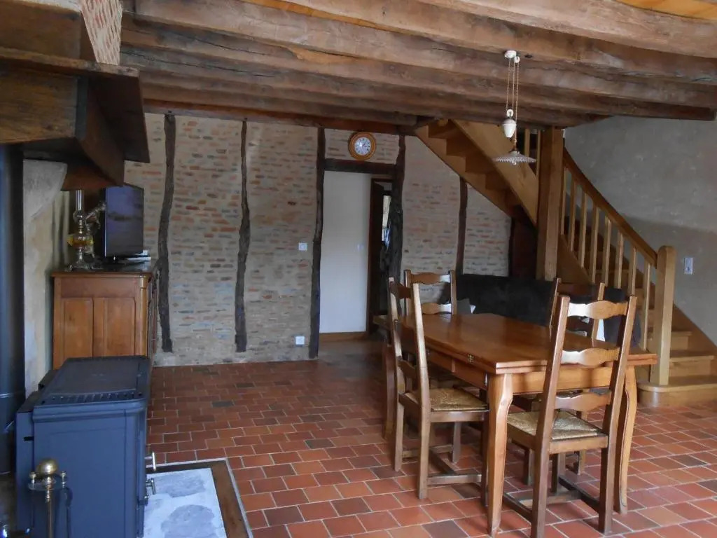 Maison de Caractère Rénovée avec Jardin, Terrasse, et Proche du Château Guillaume - FR-1-591-131