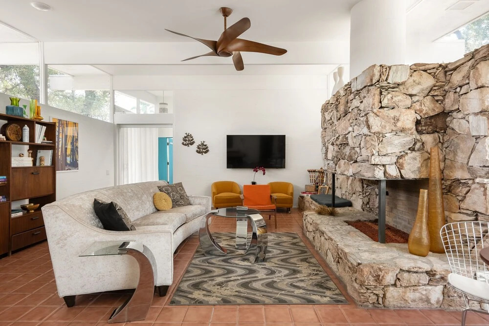 Monkey Tree Hotel 2 by Avantstay Stylish Hotel in Palm Springs w/ Pool!
